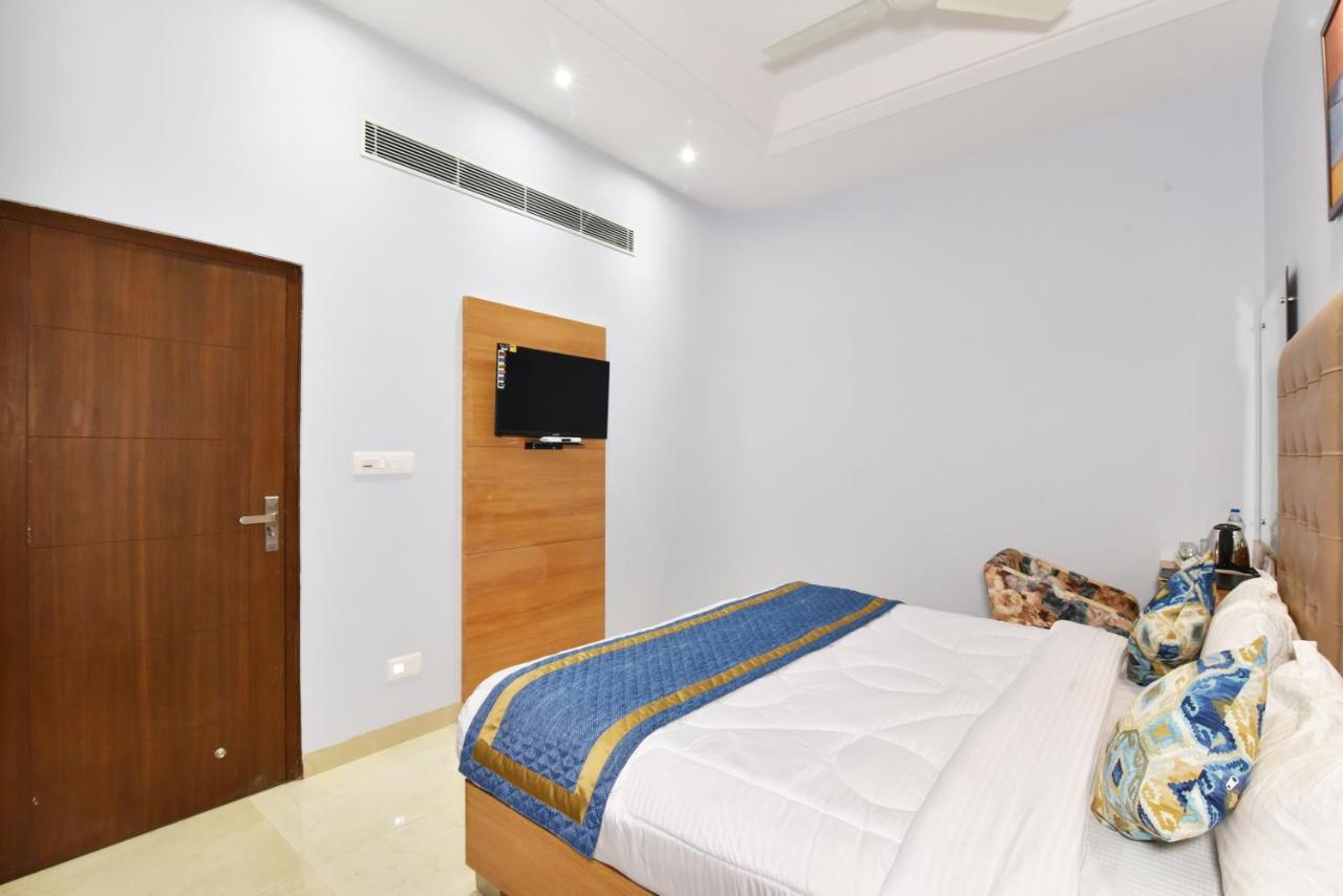 Hotel Vacation Inn Amritszár Kültér fotó